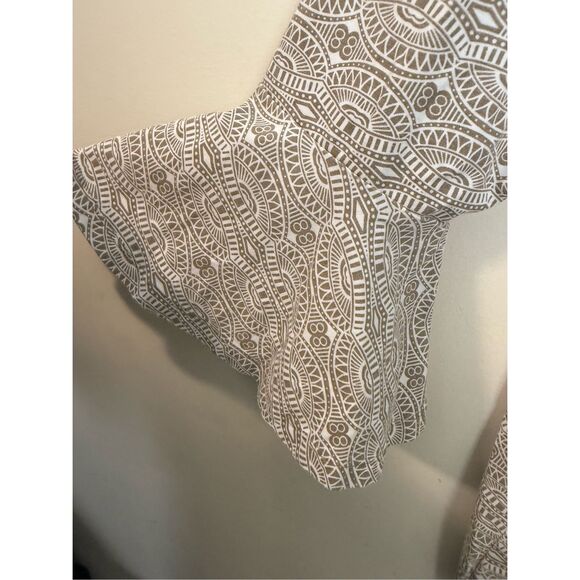 Coolibar UPF 50+ Women's Iris Ruffle Sleeve Top - Sandbar Taupe Geo Medallion Si - Picture 2 of 5